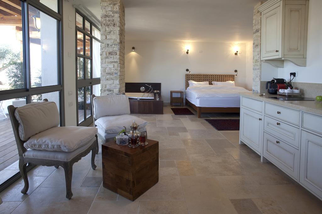 Boutique Hotel Tamarin Rosh Pinna Quarto foto