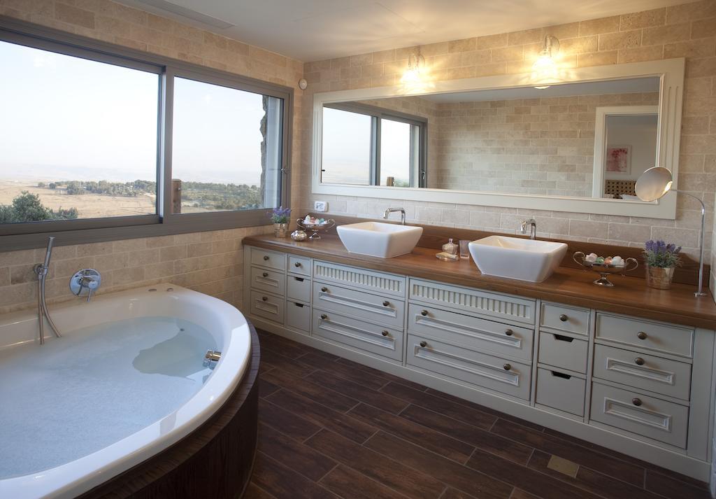 Boutique Hotel Tamarin Rosh Pinna Quarto foto